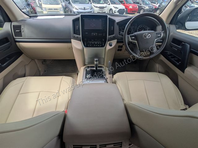 2019 Toyota Land Cruiser for sale in Ghana - photo 6