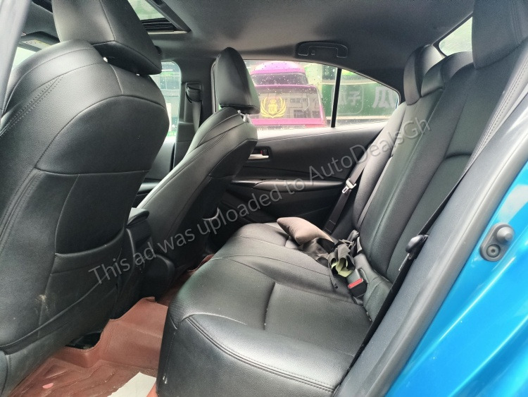 2020 Toyota Venza for sale in Ghana - photo 7