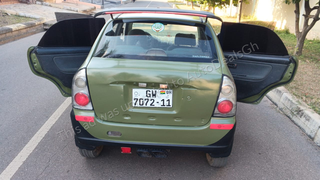 2000 Daihatsu Sirion for sale in Ghana - photo 2