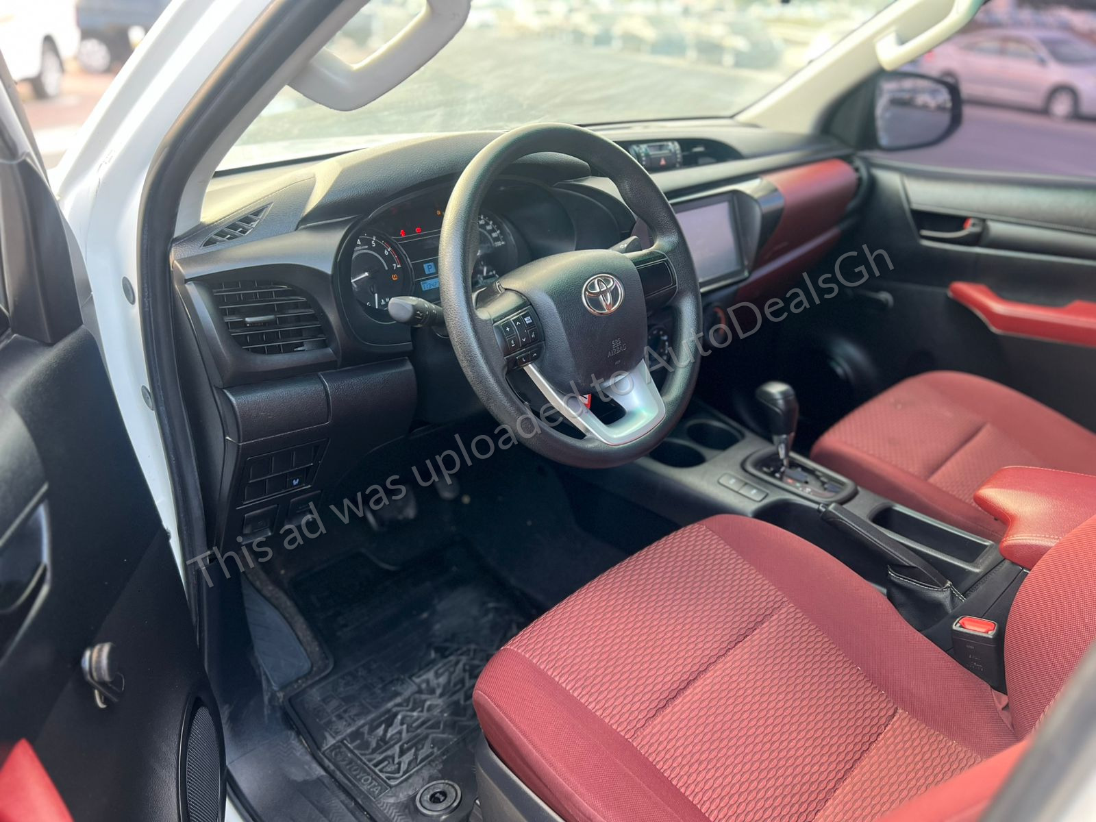 2022 Toyota Hilux for sale in Ghana - photo 6