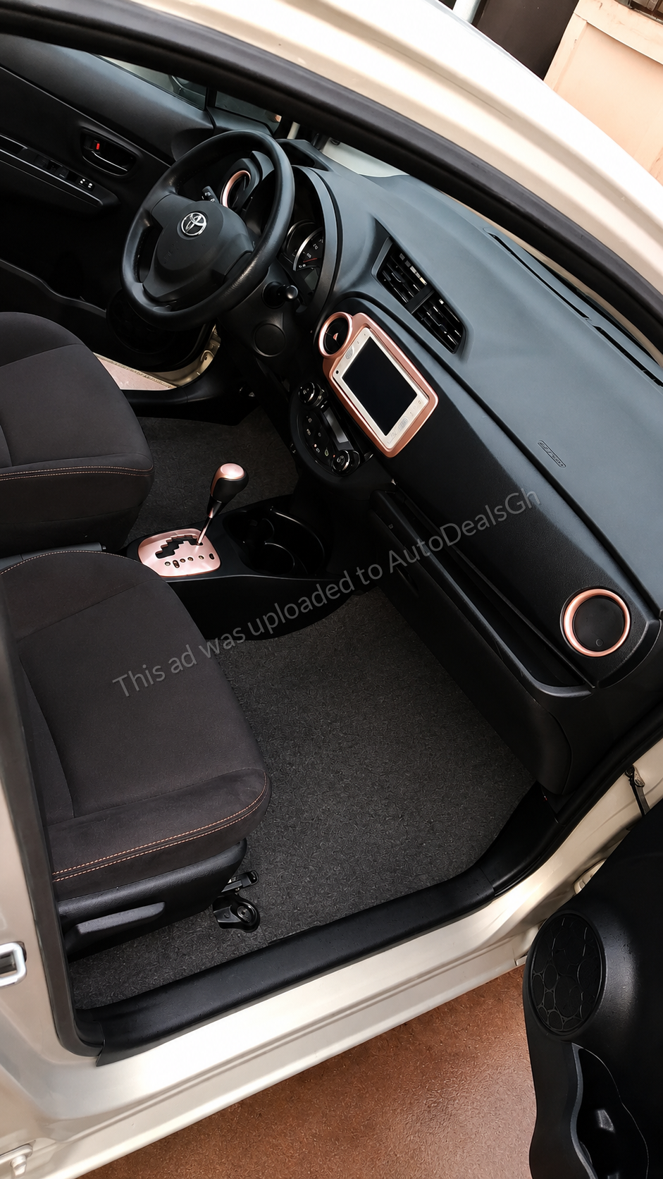 2013 Toyota Aqua for sale in Lapaz, nyamekye, Ghana