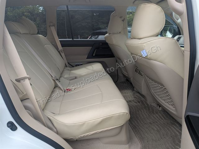 2019 Toyota Land Cruiser for sale in Ghana - photo 3