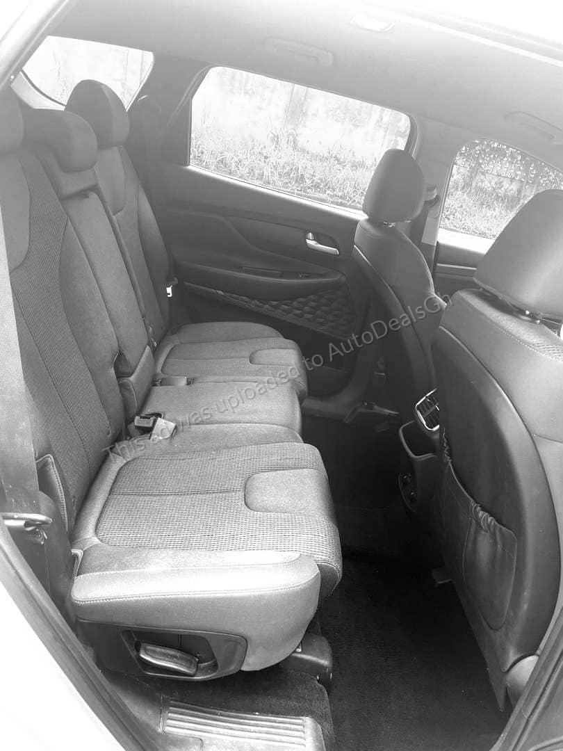 2019 Hyundai Santa Fe for sale in Ghana - photo 5