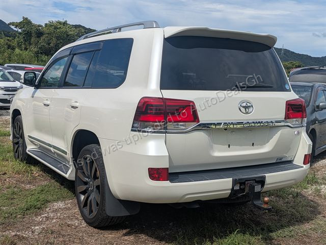 2019 Toyota Land Cruiser for sale in Ghana - photo 2