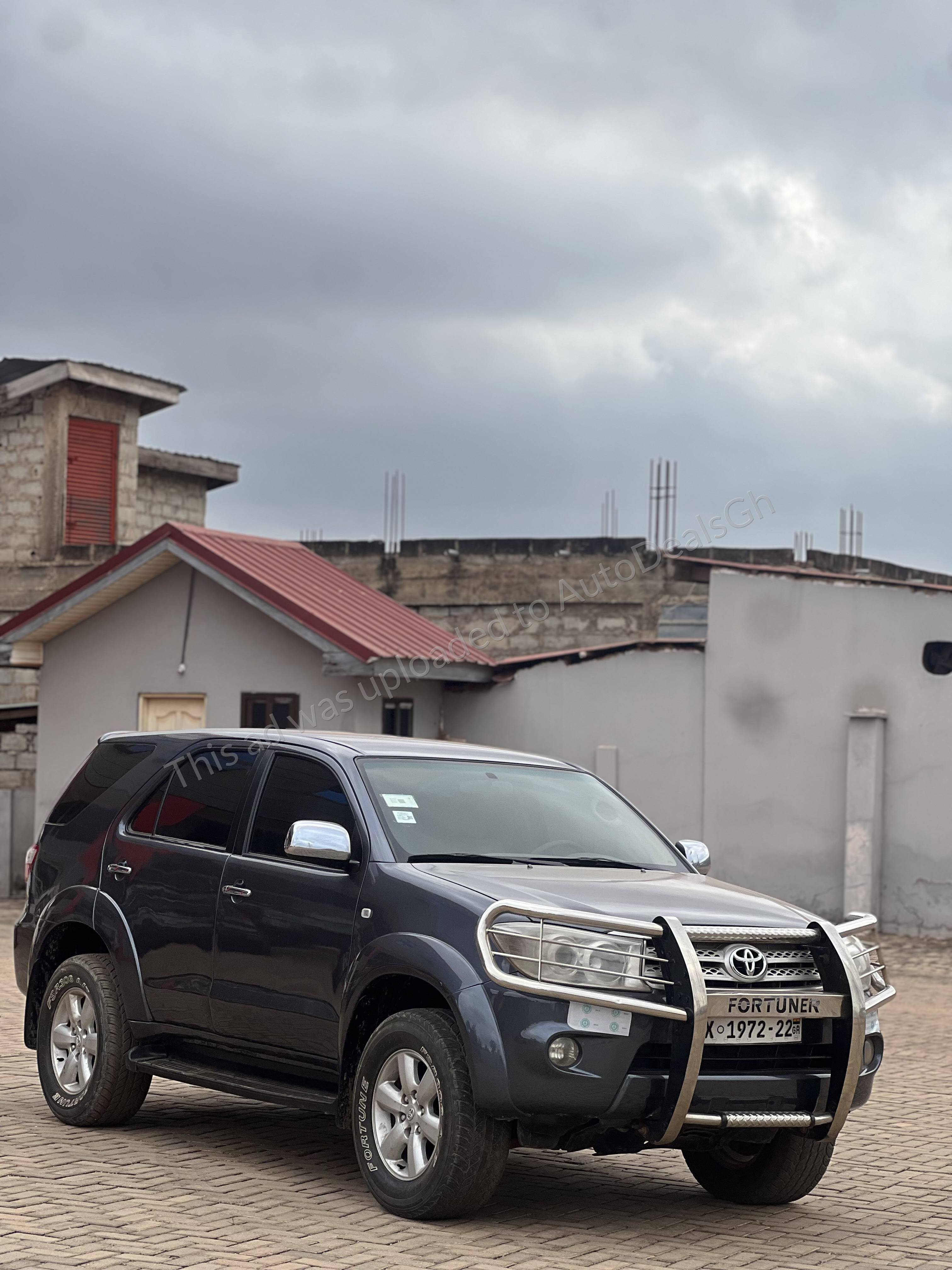 2011 Toyota Fortuner for sale in Ghana - photo 4