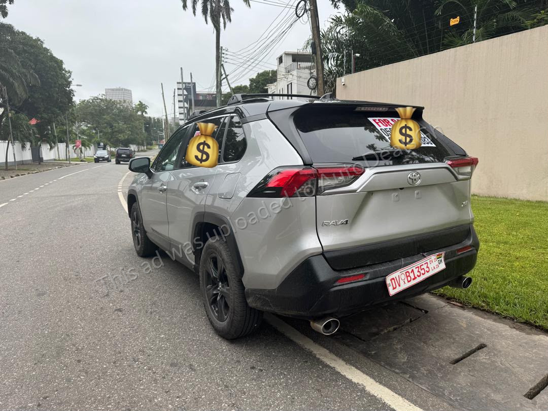 2019 Toyota RAV4 for sale in Ghana - photo 4