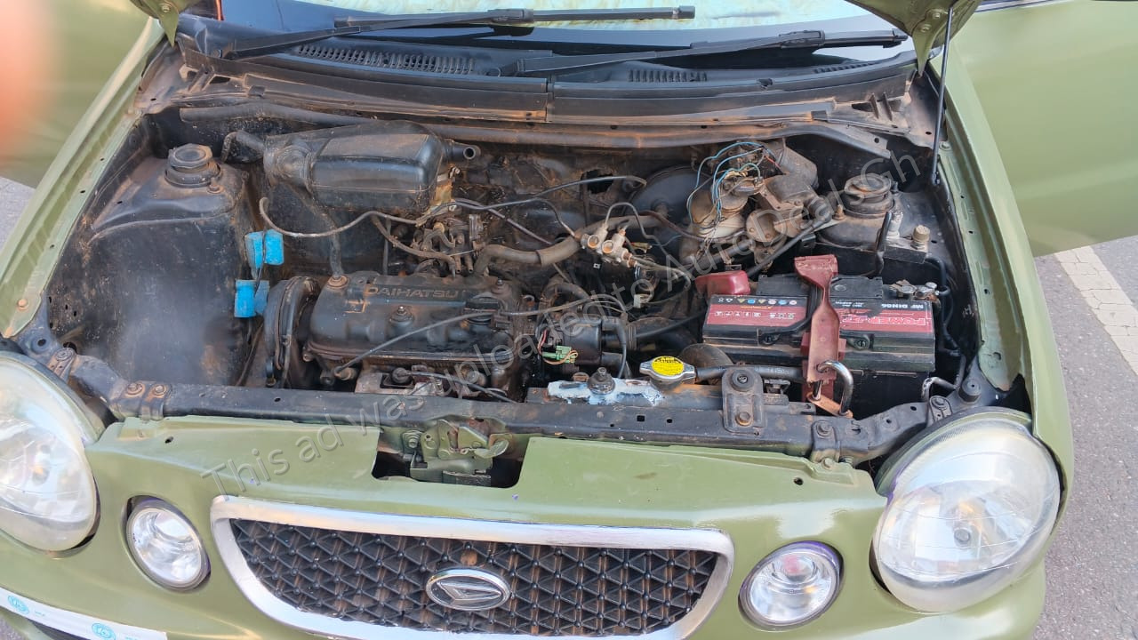 2000 Daihatsu Sirion for sale in Ghana - photo 6